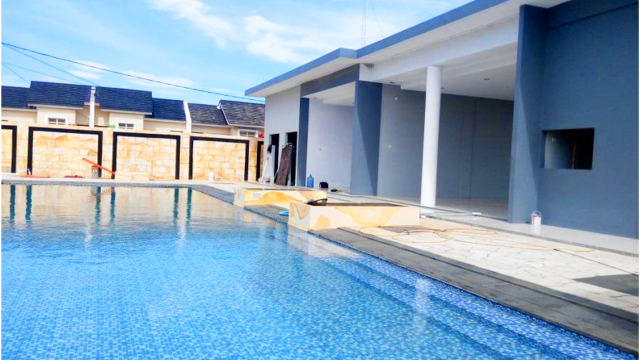 KOLAM RENANG